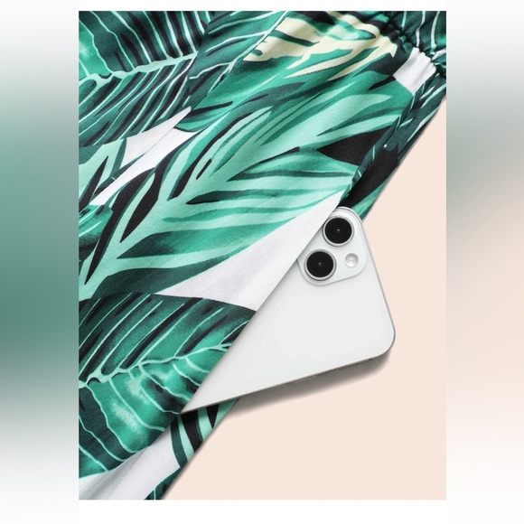 BloomChic Tropical Print Knotted Pocket Ruffles Belted Halter Dress us12 - Picture 5 of 8